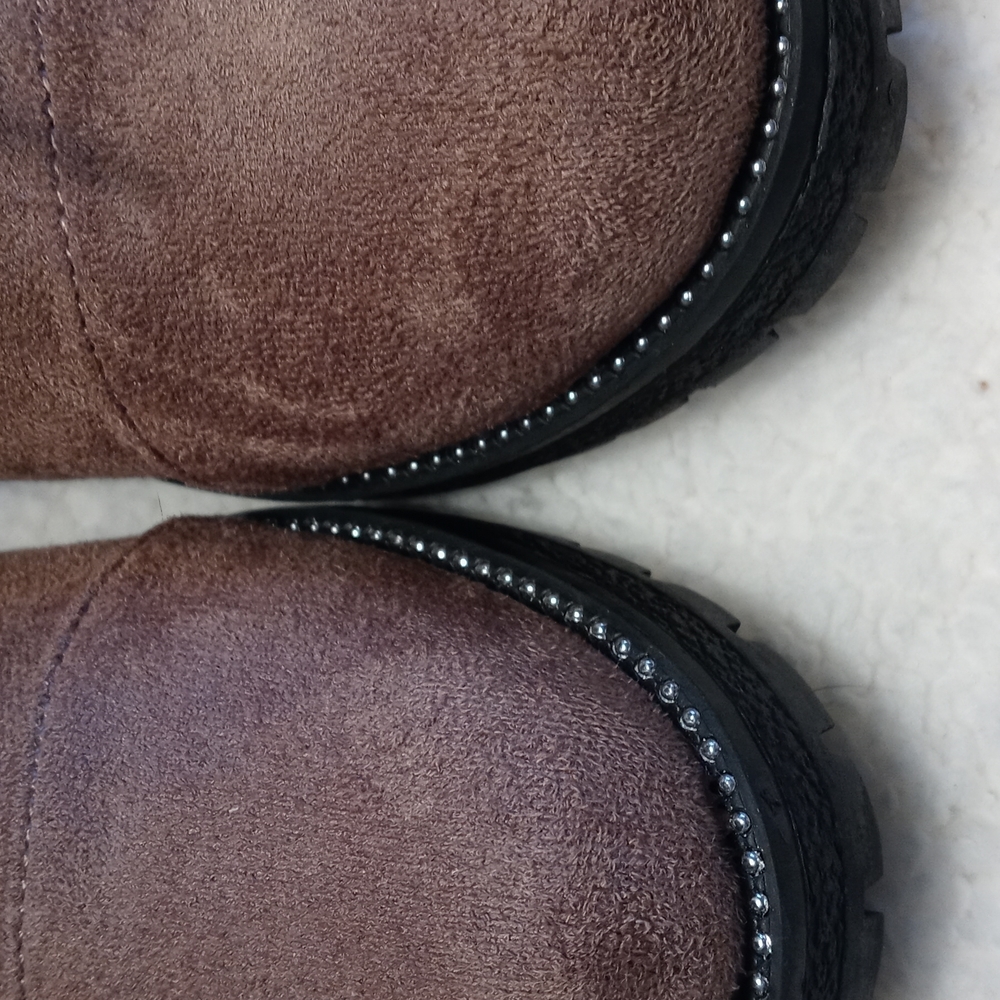Beautiful Brand New Boots - Picture 8 of 14